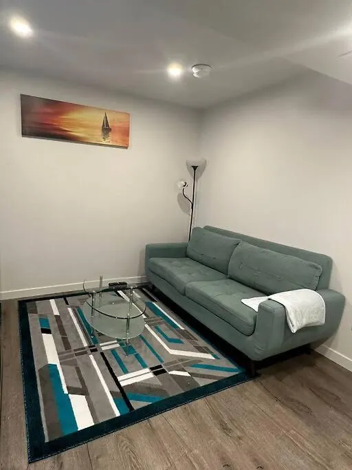 Brand New 1 Bedroom Basement Suite. Wi-Fi,Netflix Edmonton 0*,