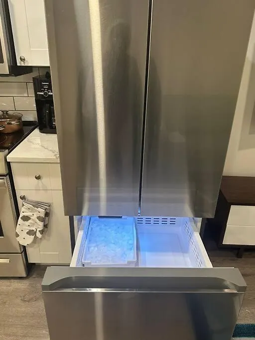 Brand New 1 Bedroom Basement Suite. Wi-Fi,Netflix Edmonton Apartment