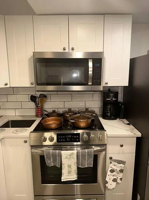 Brand New 1 Bedroom Basement Suite. Wi-Fi,Netflix Edmonton